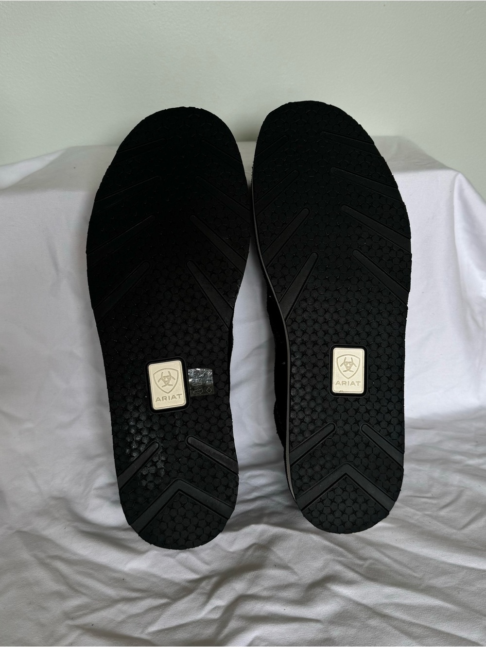 ARIAT WOMEN'S CRUISER SLIP-ON SHOES - Picture 2 of 3